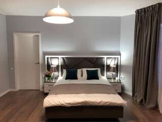 Апарт-отели Loft Apartments Shymkent Шымкент Апартаменты Делюкс-1
